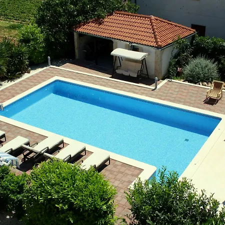 Apartman Cozy In With Sauna Trogir