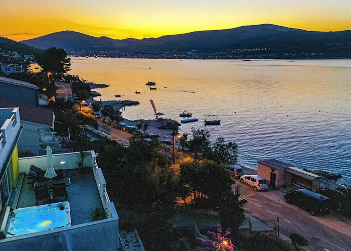 Cozy In With Sauna Apartmán Trogir