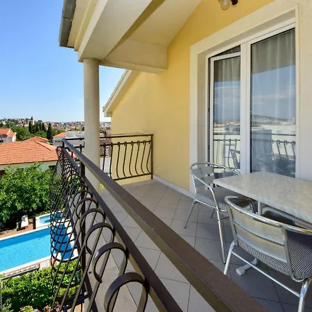 Apartment 1 Bedroom Amazing In Trogir