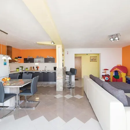 Apartment 1 Bedroom Amazing In