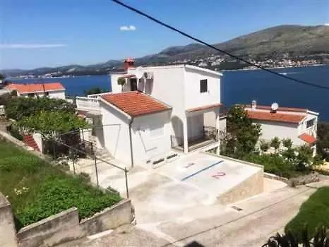 Cozy In With Sauna Trogir