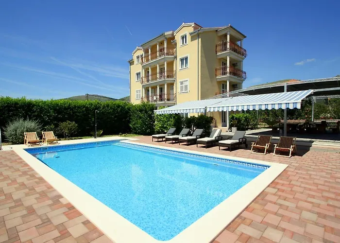 Cozy In With Sauna Appartement Trogir