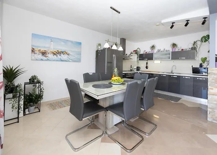 Cozy In With Sauna Trogir