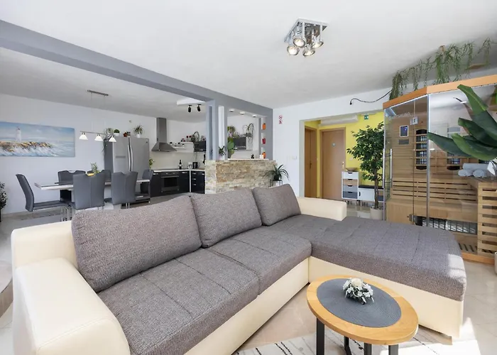 Appartement Cozy In With Sauna Trogir