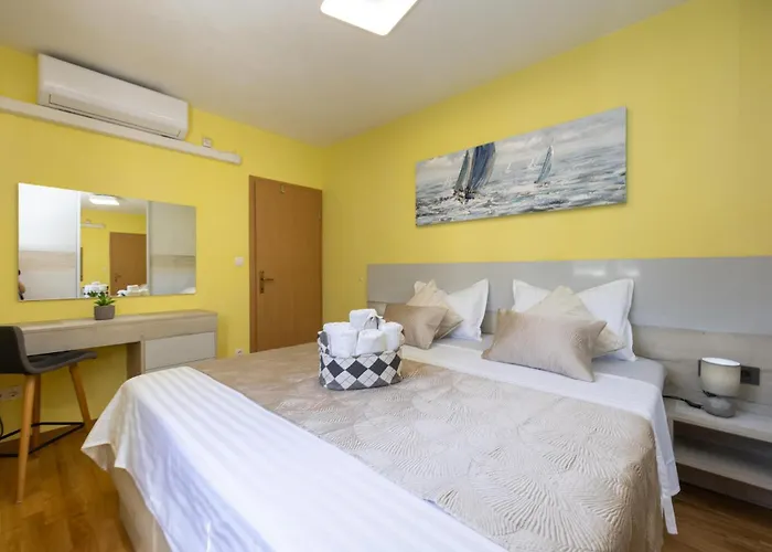 Cozy In With Sauna * Trogir