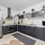 Cozy In With Sauna Appartamento *