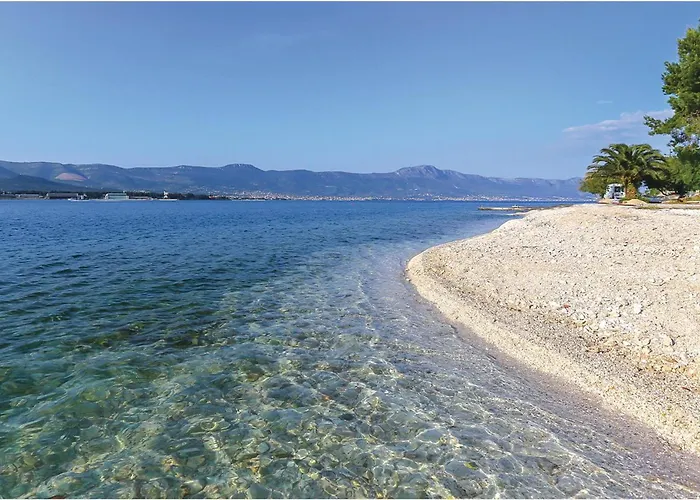 Cozy In With Sauna Трогір